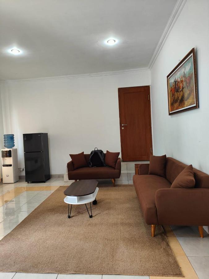 Adiputra Guesthouse 2 By Homiq Ngabean Dış mekan fotoğraf