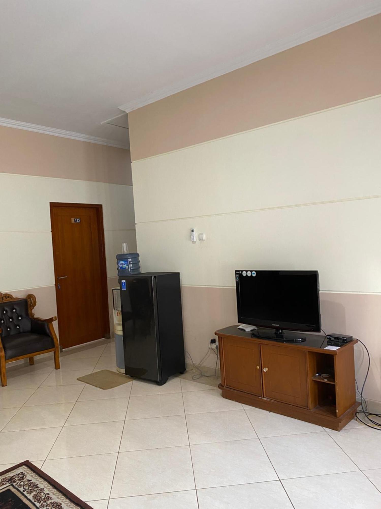 Adiputra Guesthouse 2 By Homiq Ngabean Dış mekan fotoğraf