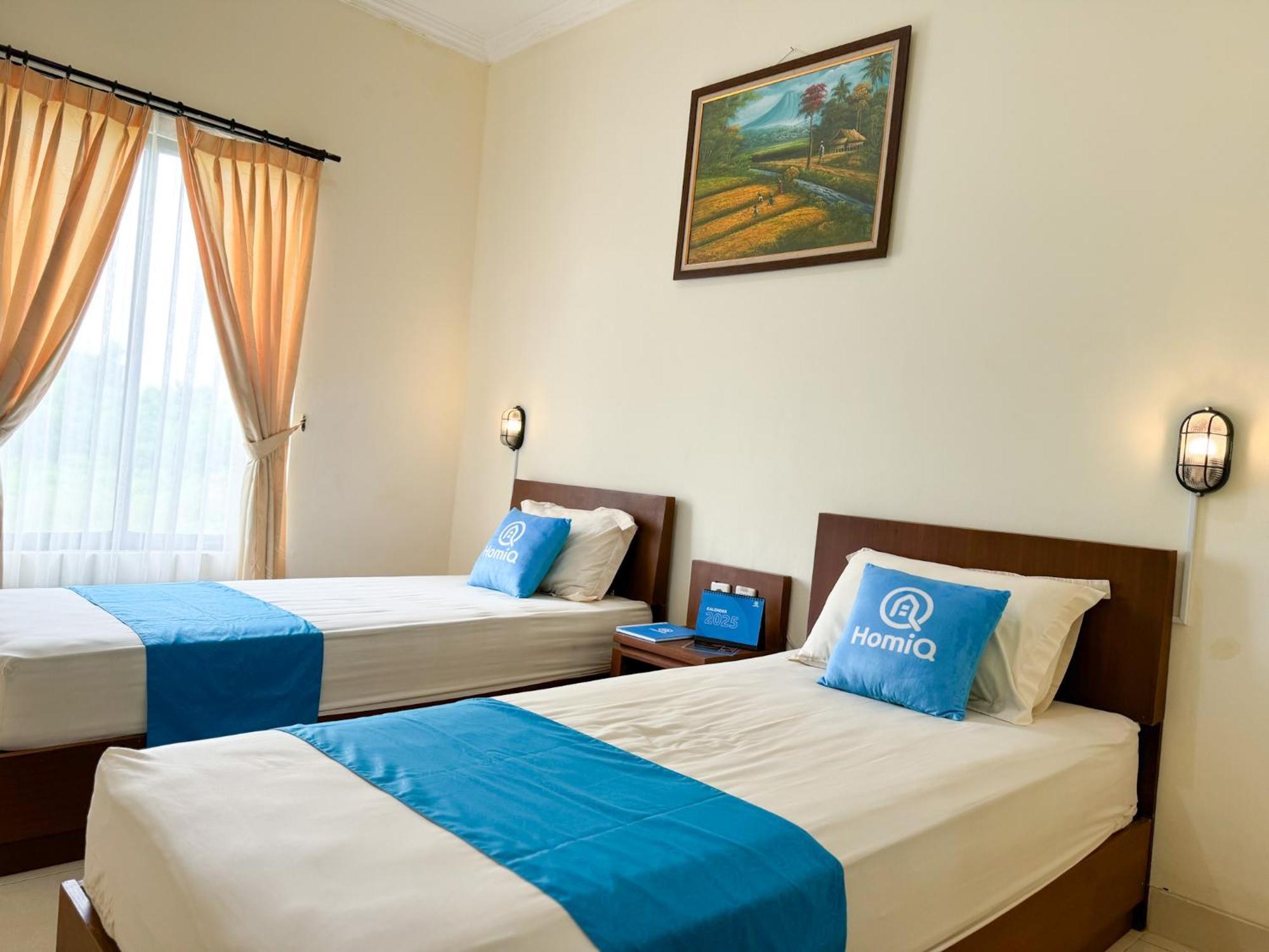 Adiputra Guesthouse 2 By Homiq Ngabean Dış mekan fotoğraf
